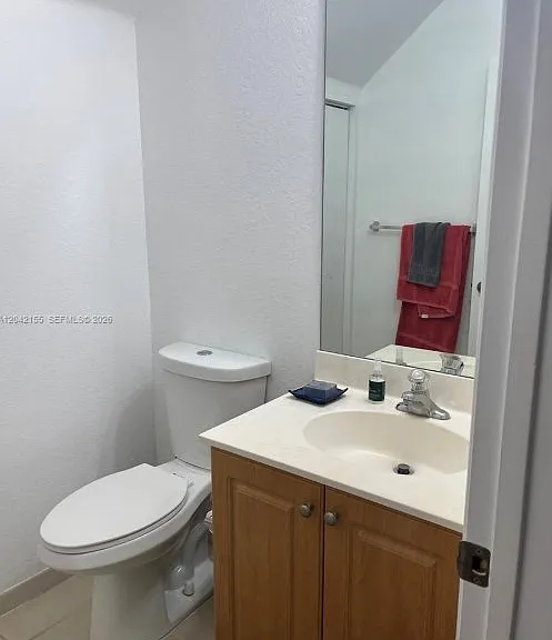 5347 SW 40th Ave — Photo 8