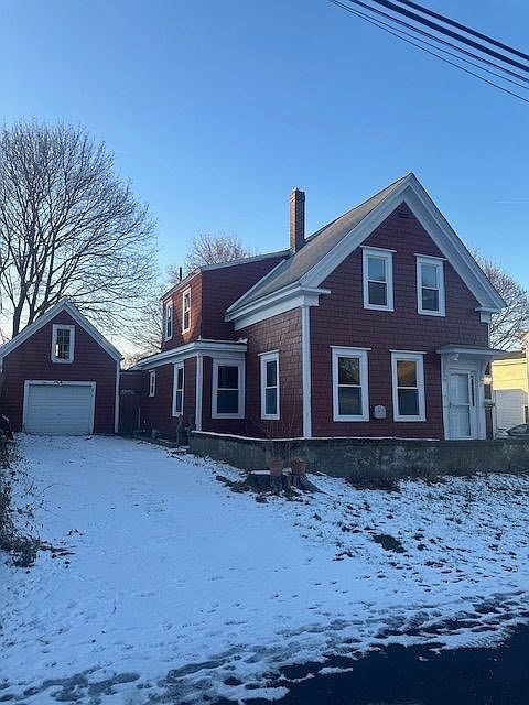 2nd image of 31 School St