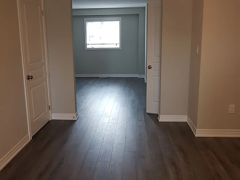 7768 Ascot Cir #3 — Photo 3