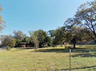 712 Myrta St, Kerrville, TX 78028