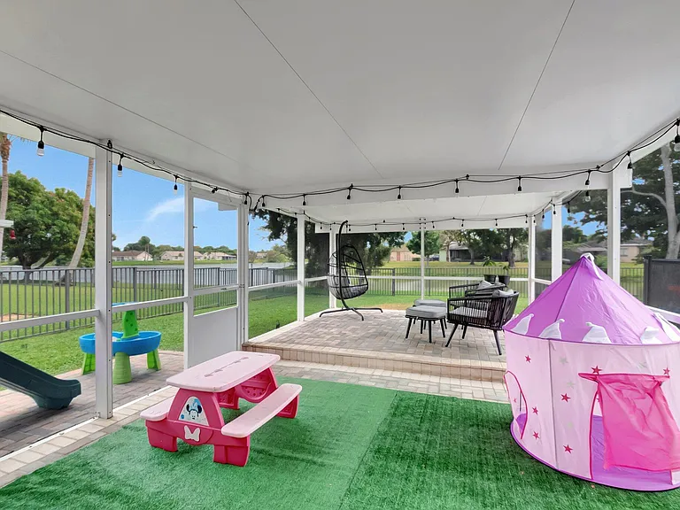 9680 Lancaster Pl — Photo 32