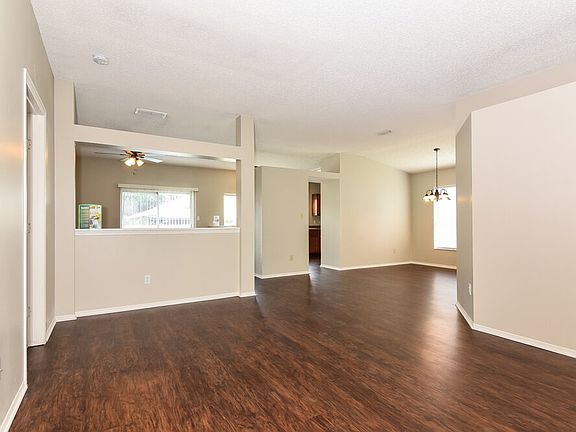 2nd image of 1825 Concord Dr