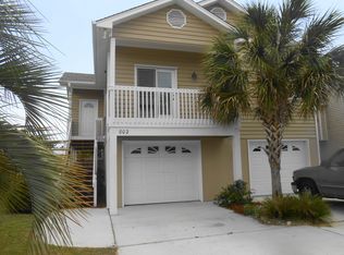 802 Cutter Ct, Kure Beach, NC 28449
