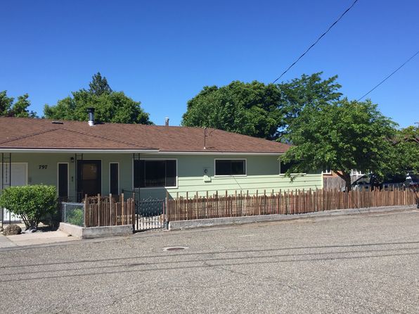 797 Como St