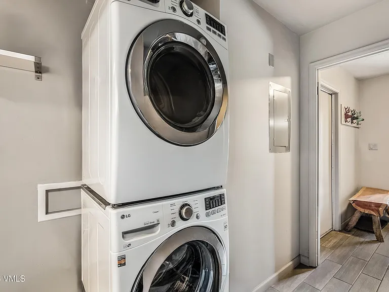 1370 Sandstone Dr #12 — Photo 21