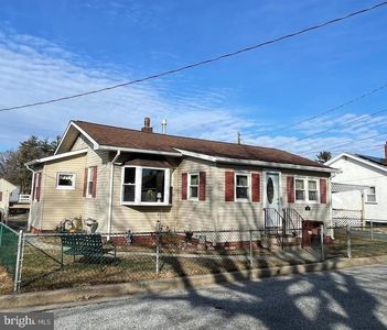 50 Van Buren St, Deepwater, NJ, 08023