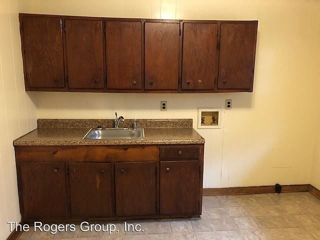 2nd image of 414 Ridley St