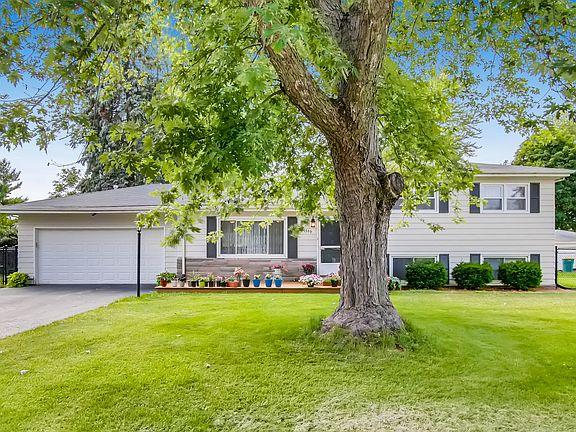 4th image of 37390 N Shirley Dr