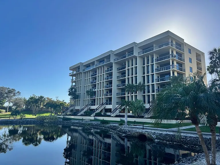 1095 Gulf Of Mexico Dr #104 — Photo 1