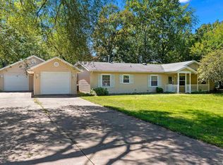 16169 E Wee Ma Tuk Rd, Cuba, IL 61427