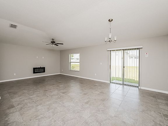 4th image of 11834 Miracle Mile Dr
