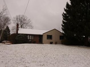 9505 Meadow Rd, Allison Park, PA 15101