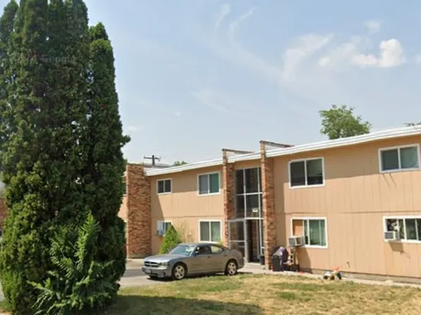 2-Bed 1-Bath Green Leaf Apartments