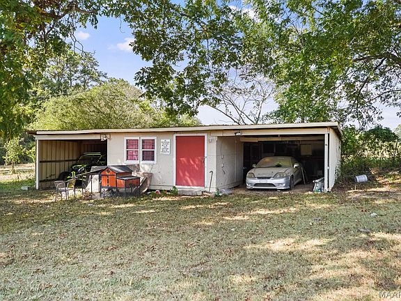 3rd image of 85 Laurel Creek Rd