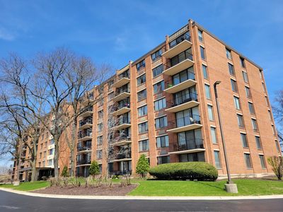 2000 Saint Regis Dr APT 6F, Lombard, IL, 60148