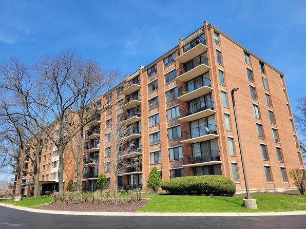 2000 Saint Regis Dr APT 6F, Lombard, IL 60148