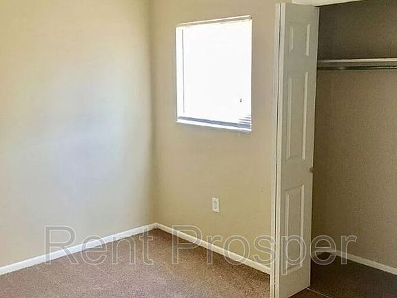 4th image of 180 Scottsdale Sq