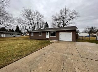 1337 W Taft Ave, Decatur, IL 62526