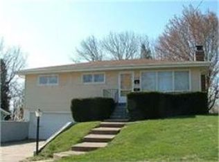 906 Leroy St, Muscatine, IA 52761