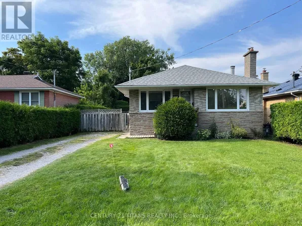 192 Island Rd, Toronto, ON M1C 2P8