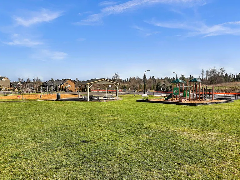 9948 Dotson St SE — Photo 32