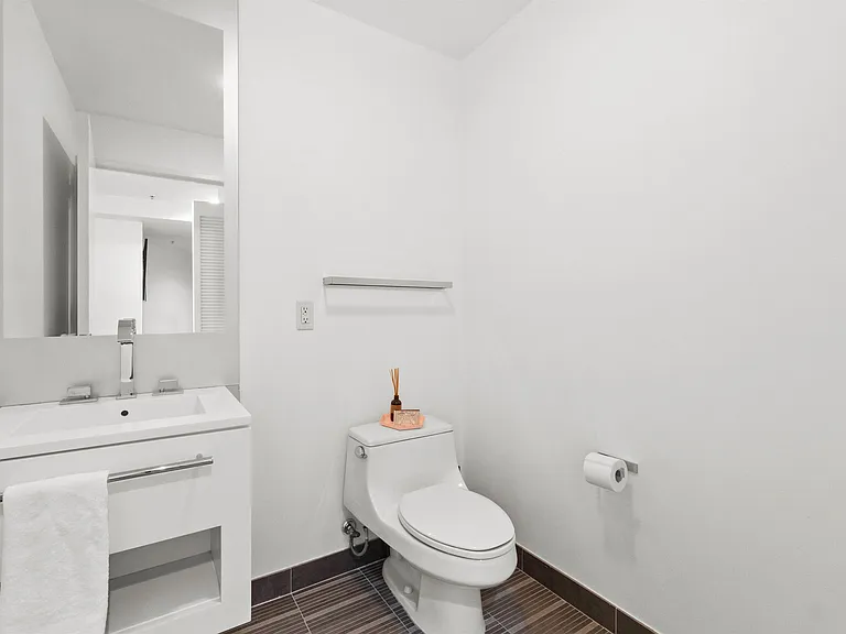 77 Hudson St #3711 — Photo 8