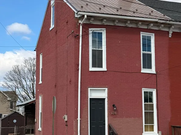 791 S 2nd St, Chambersburg, PA 17201