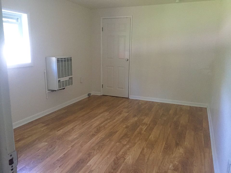 2nd image of 48 S Lake Ave APT 8