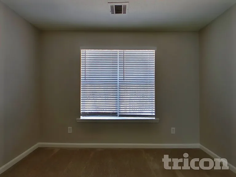214 Amber Trce — Photo 12
