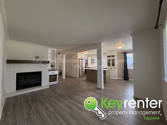 3rd image of 319 10th Ave SE #A