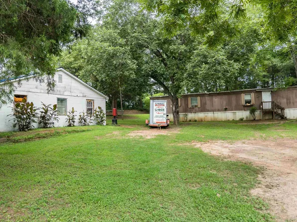 1211 Humphries Rd, Cowpens, SC 29330