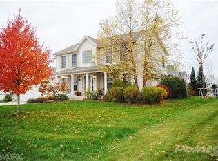 4305 S Royal Curv, Saint Joseph, MI 49085