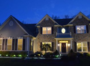 6022 McClellon Dr, Galena, OH 43021