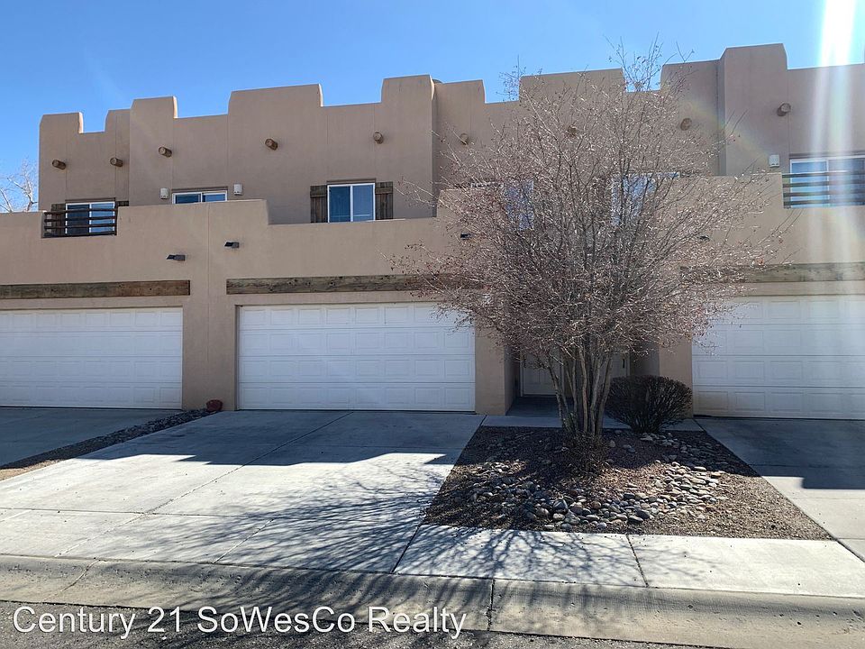 1st image of 1903 Hollyhock Cir