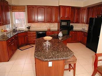5th image of 6 Princeton Ln