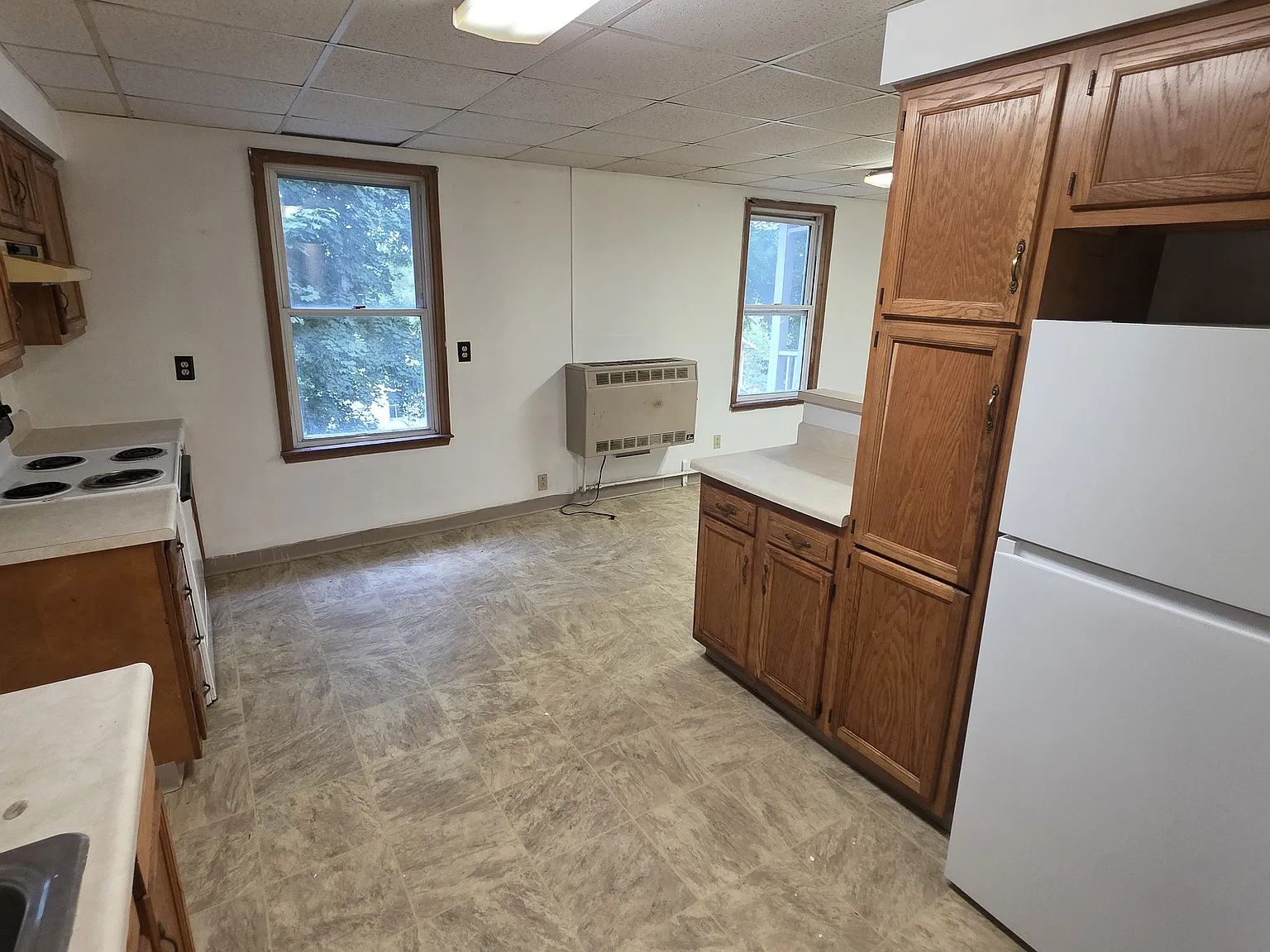3 bed, $950 — Photo 3