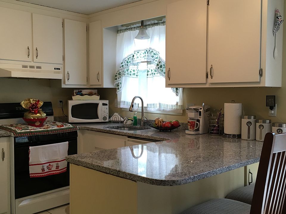 1st image of 59 Bluestone Dr