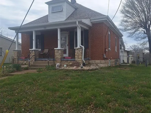 711 W 9th St, Washington, MO 63090