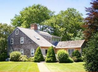 104 Strongs Ln, Water Mill, NY 11976