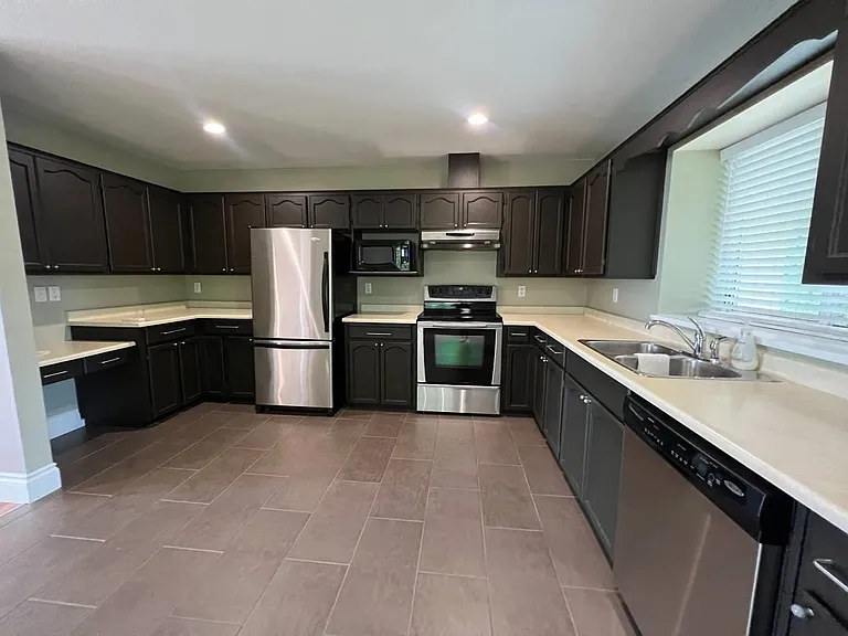 12169 Cherrywood Dr — Photo 9