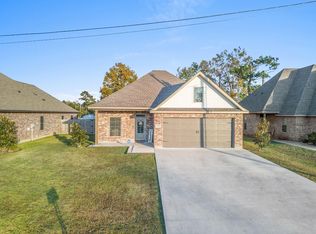 2484 Duplechin Ln, Lake Charles, LA 70611