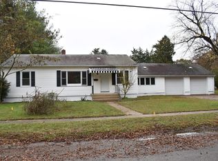 20 Cedar St, New Egypt, NJ 08533