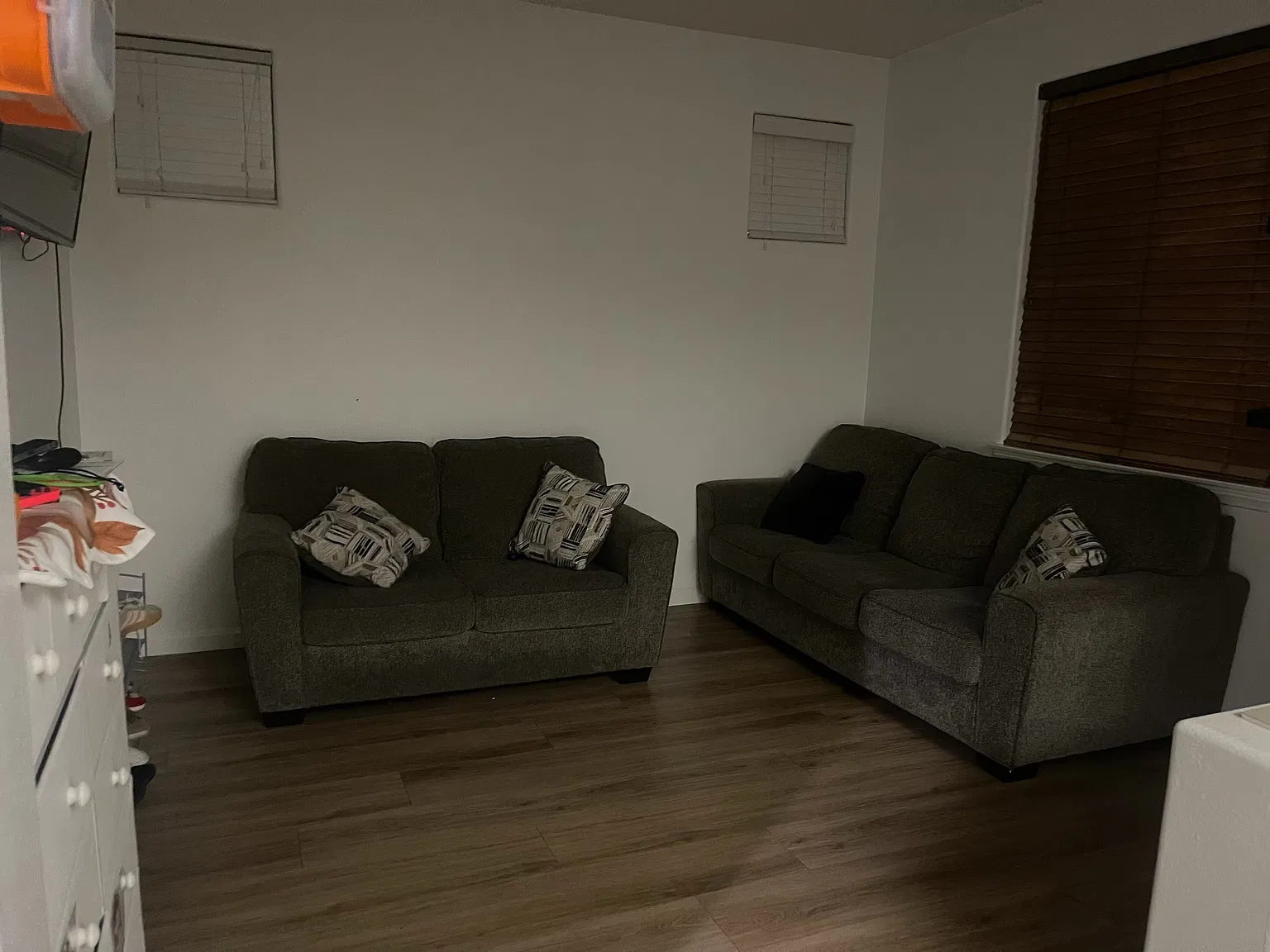 3 bed, 2.5 bath, 1874 sqft, $3,500 — Photo 2