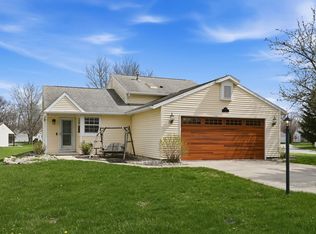 7808 Stonegate Pl, Fort Wayne, IN