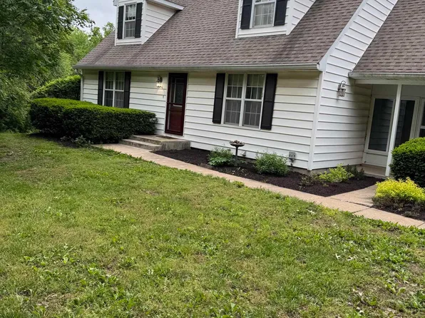 7045 SE 61st St, Tecumseh, KS 66542