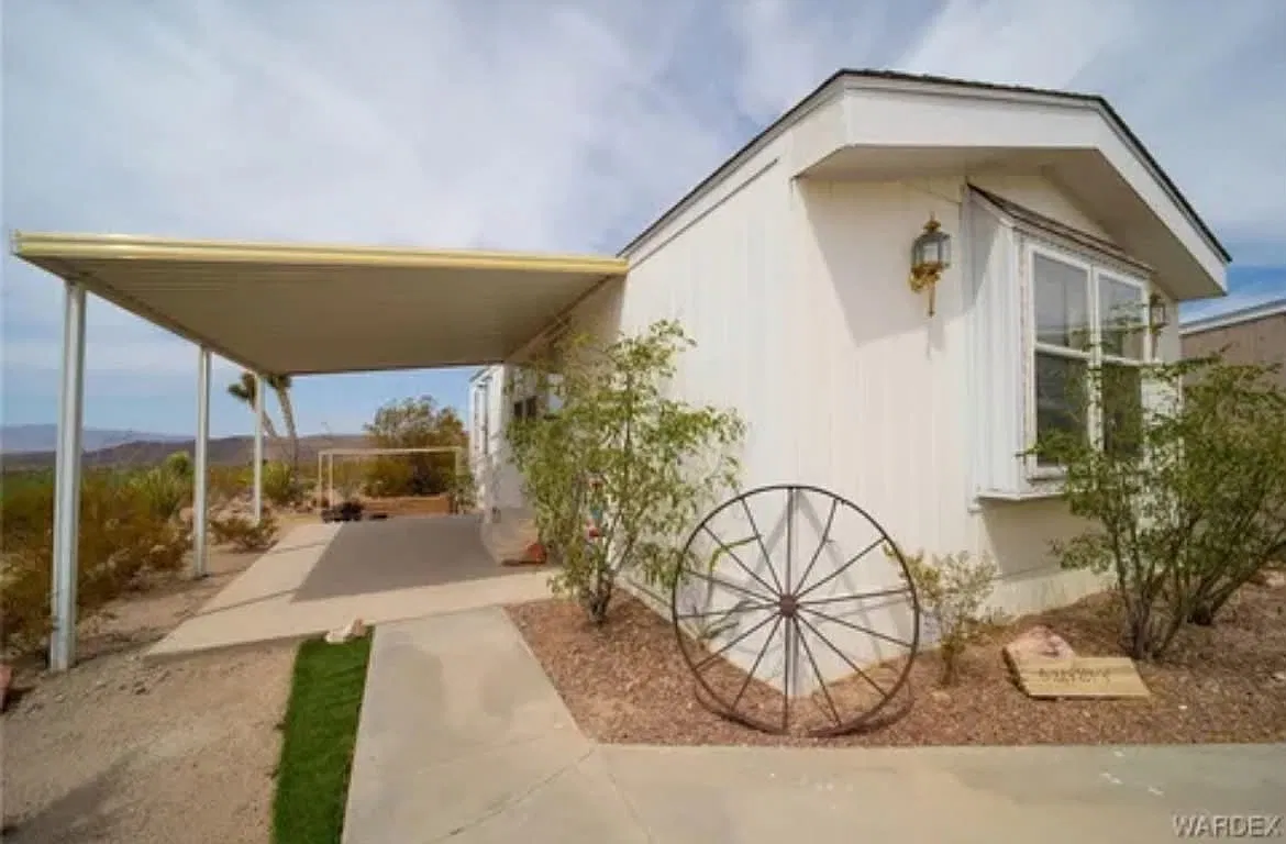 W Mustang Dr, White Hills — Photo 1