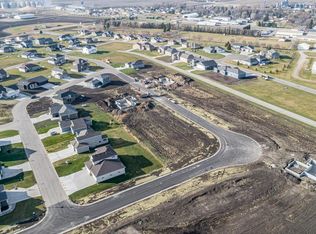 325 Newport Pkwy, Kindred, ND 58051