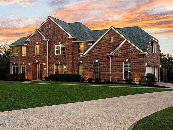 3rd image of 583 W Overlook Mountain Rd