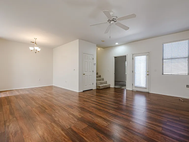 3221 N 37th St #32 — Photo 3