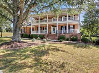 19 Silver Knoll Ct, Greer, SC 29651